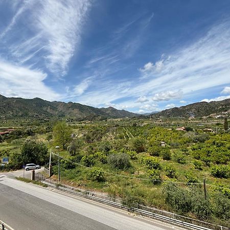 Apartamento Il Sole Dell'Alcantara Gaggi Exterior foto